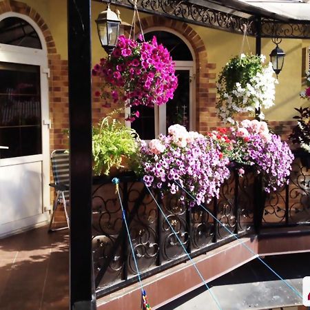 4You Apartaments Lviv Luaran gambar