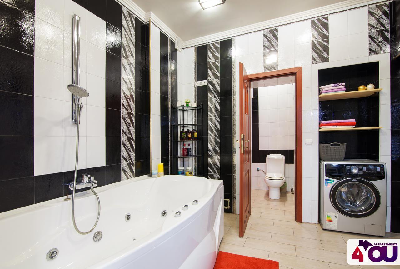 4You Apartaments Lviv Luaran gambar